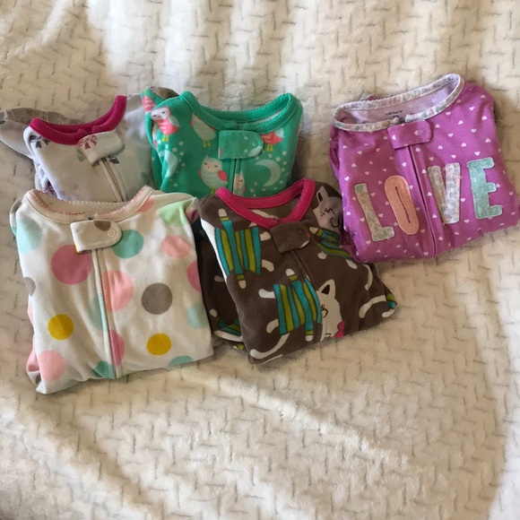 SOLD 5 pair 18 month pajamas - Picture 2 of 2